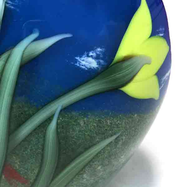 Daffodil Freeform Paperweight by Chris Sherwin - Image 5